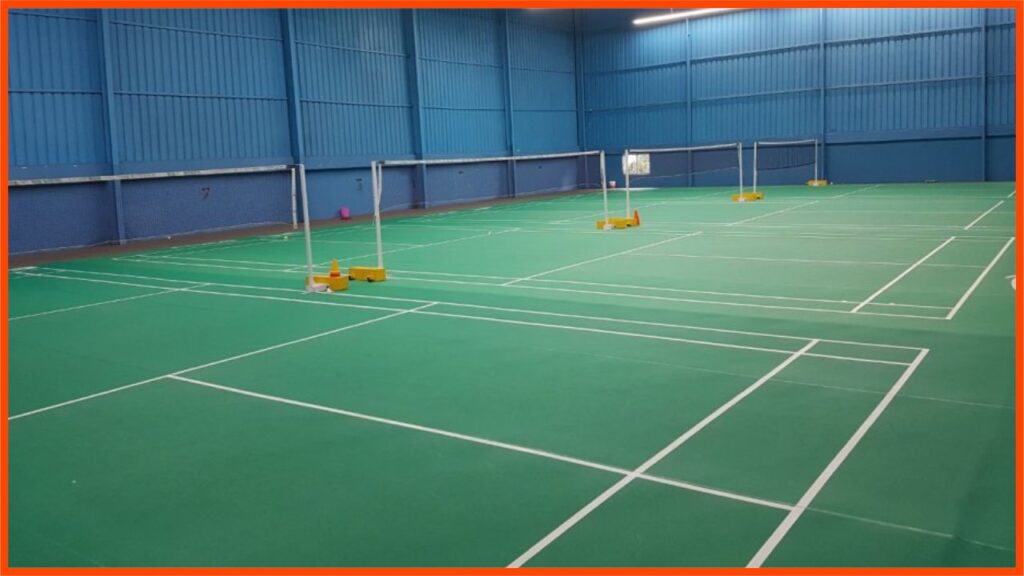 ukuran gelanggang badminton berganda