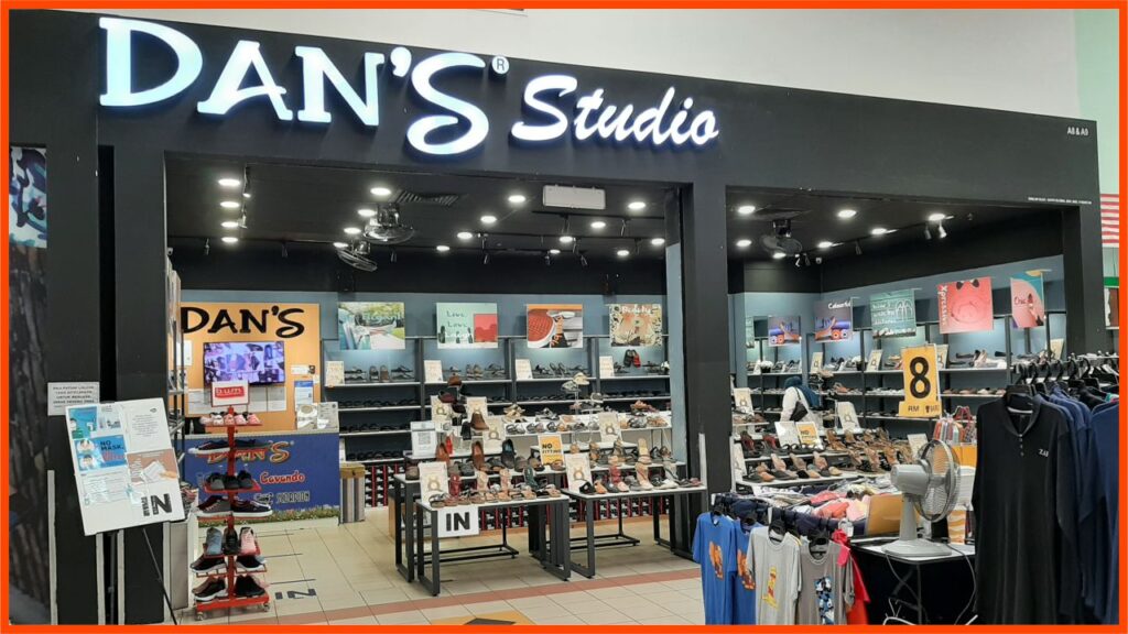 kedai kasut kuantan dan's studio (giant kuantan)