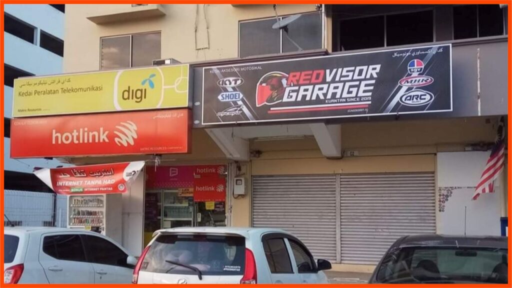 kedai helmet kuantan red visor garage